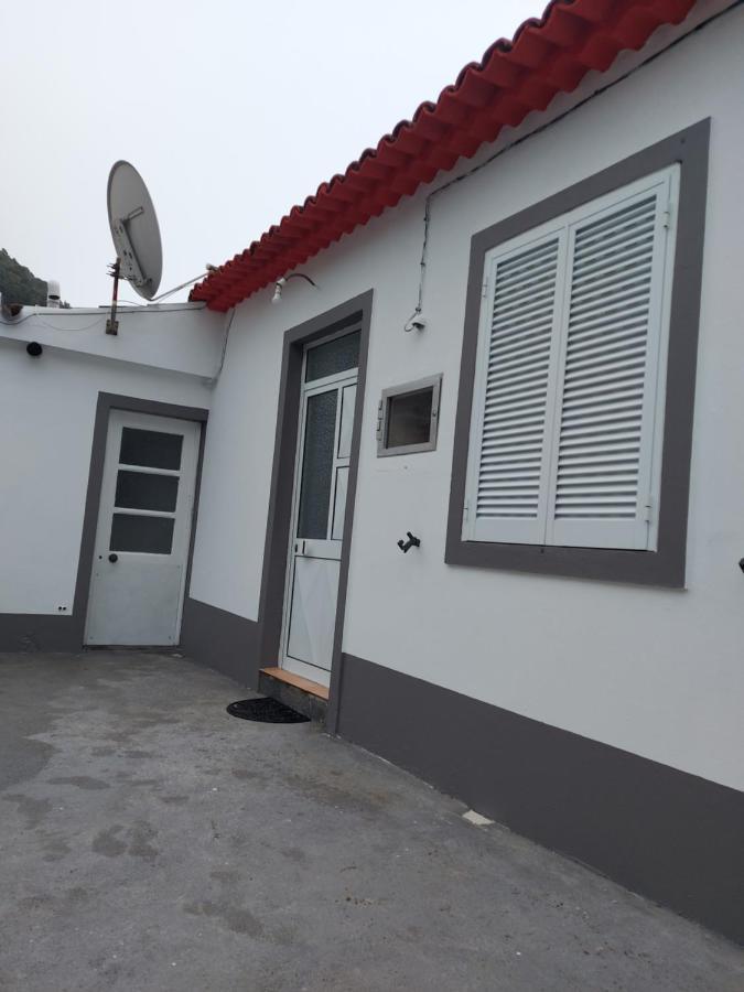 Casas Da Tia Florinda - Casa Flor De Laranjeira Βίλα Faial da Terra Εξωτερικό φωτογραφία
